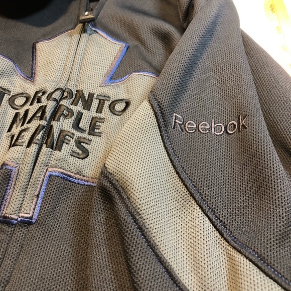 Reebok Toronto Maple Leap Fell Zip Hoodie Centre Ice Collection Small - Picture 11 of 16